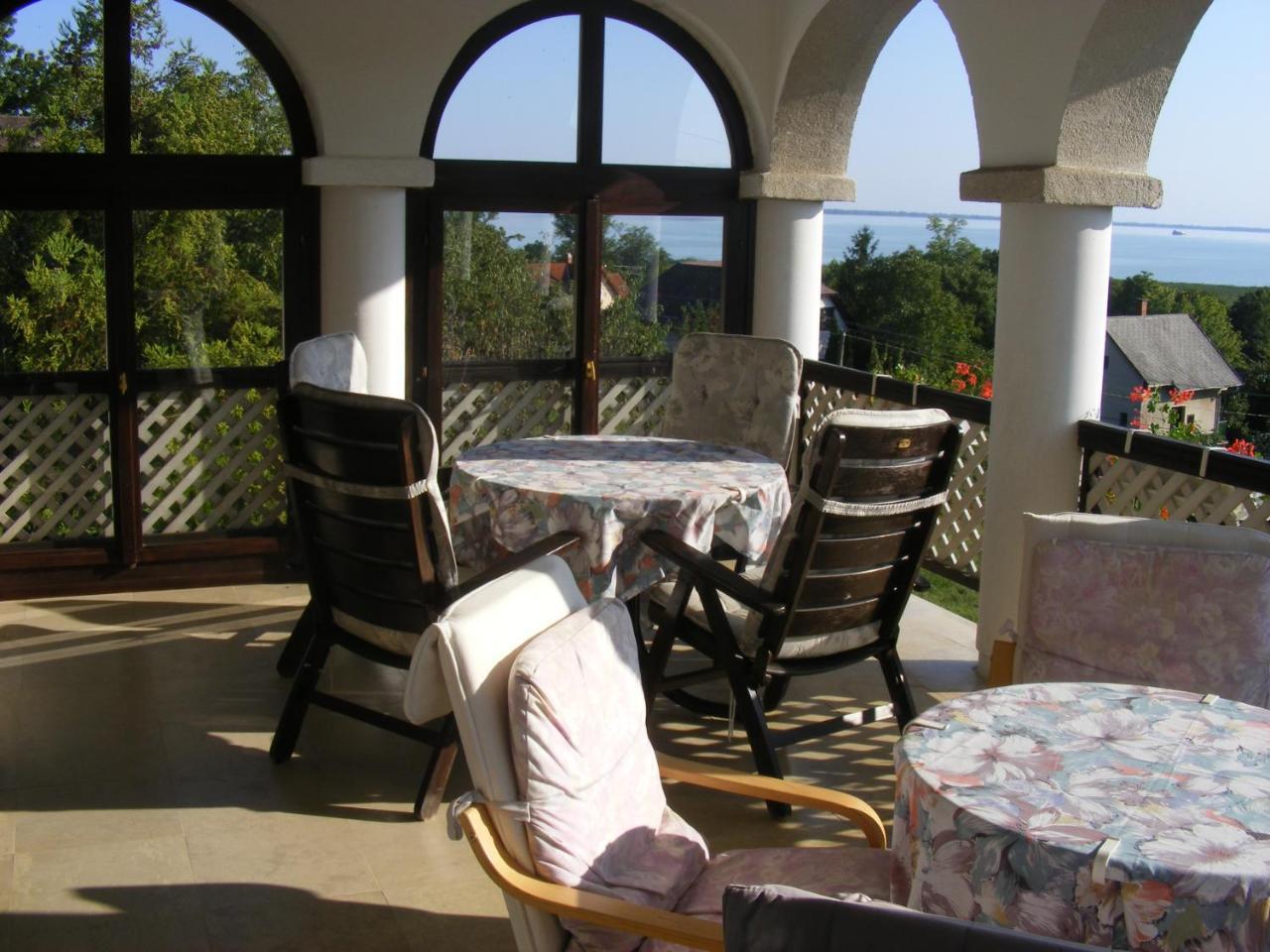 Pigal Panzio Bed & Breakfast Badacsonyors Exterior photo