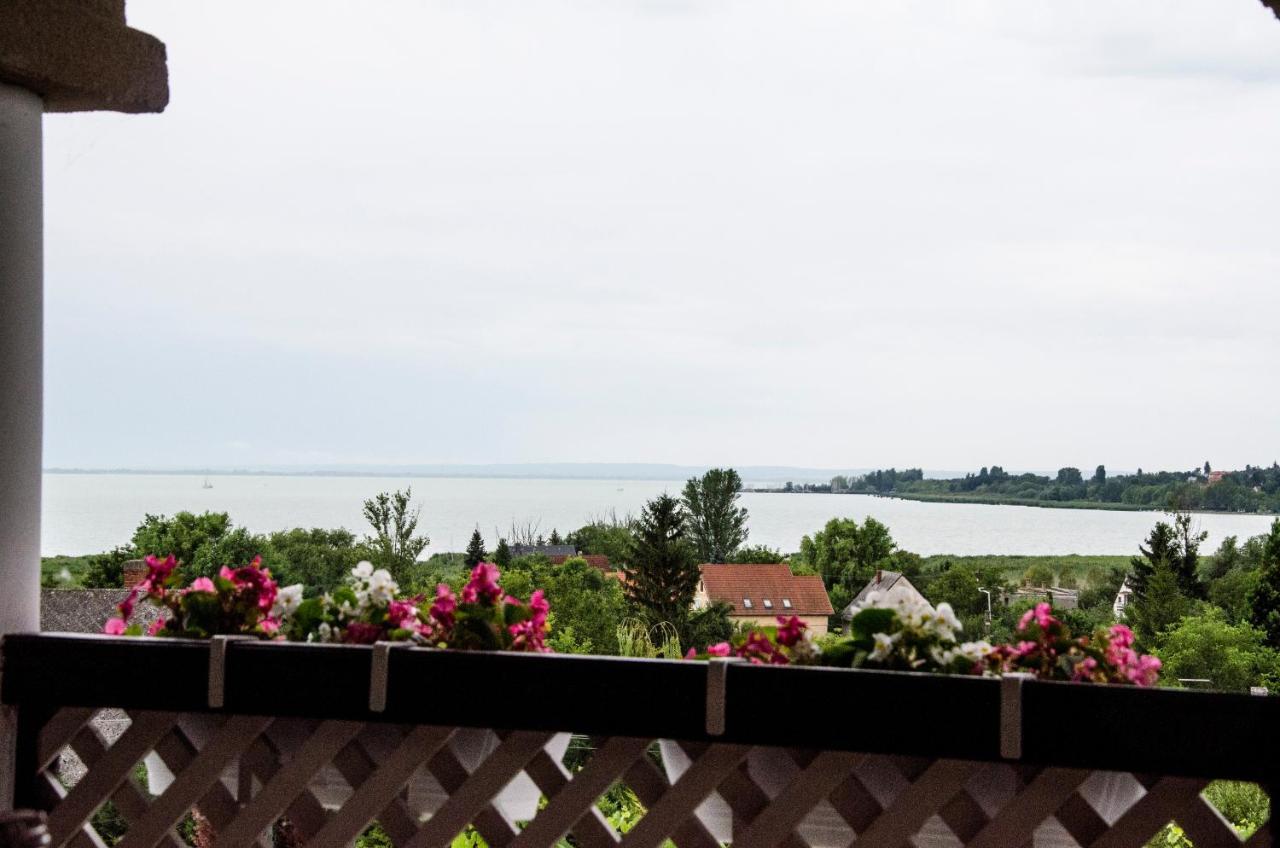 Pigal Panzio Bed & Breakfast Badacsonyors Exterior photo