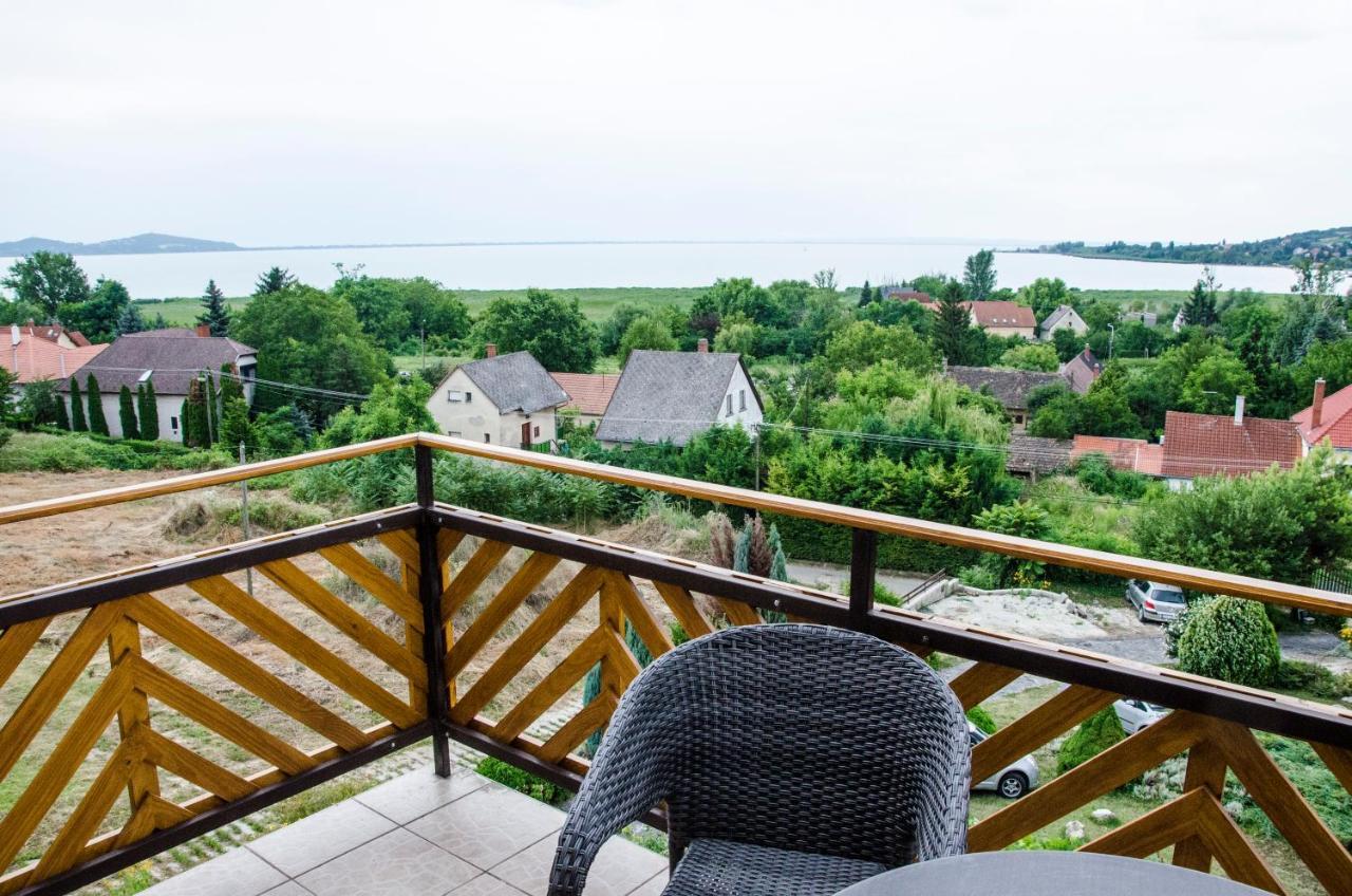 Pigal Panzio Bed & Breakfast Badacsonyors Exterior photo